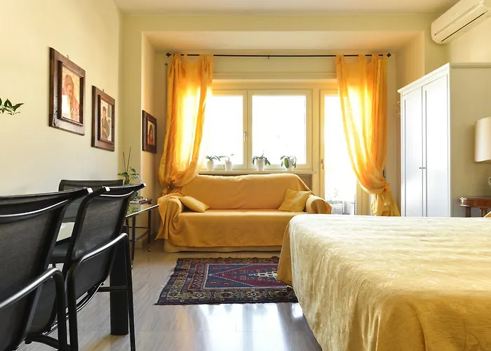 Bed & Breakfast All'ombra Di San Pietro 4*